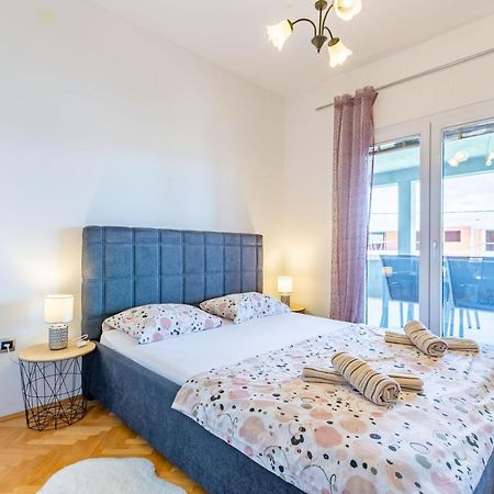 Rs Two Bedroom Apartment Sukošan Екстериор снимка