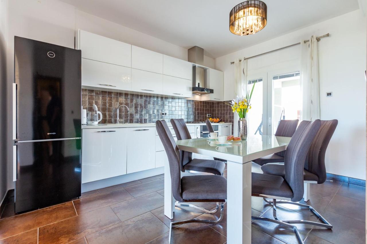 Rs Two Bedroom Apartment Sukošan Екстериор снимка